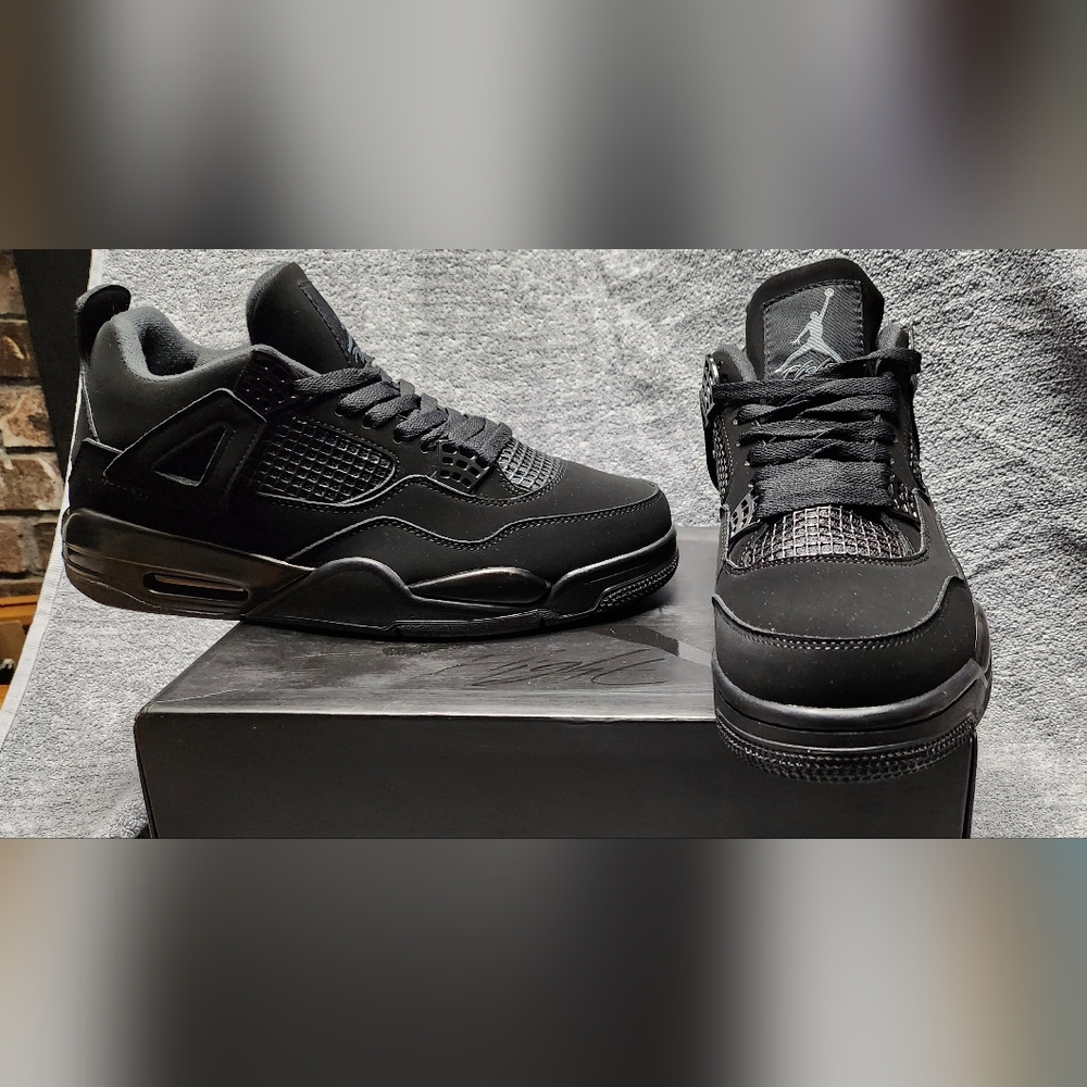 New Jordan 4 Black cat